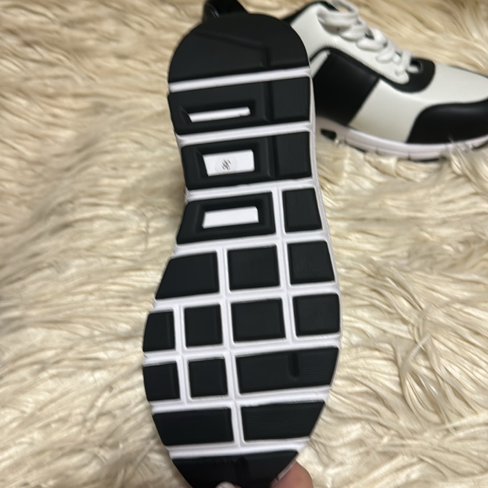 New Gucci tennis shoes size 36 - Picture 7 of 8